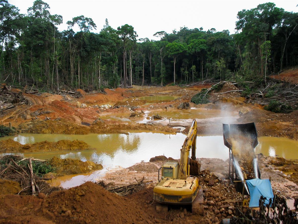 gold-mining-in-guyana